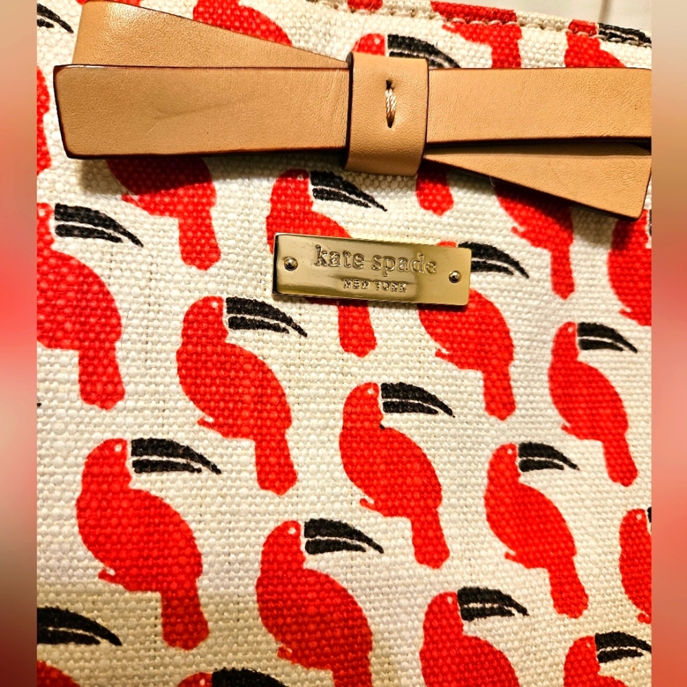 Kate Spade Francis Toucan Multi Linen/jute White & Red Tote With Matching Wallet - Picture 2 of 16